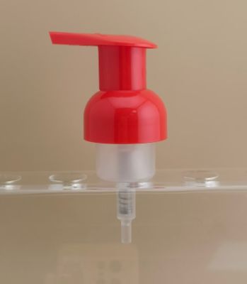 Desain halus Pompa busa plastik merah untuk botol sampo