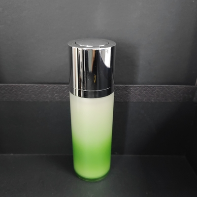 Botol Pompa Tanpa Udara dengan Permukaan Glossy dan Sertifikasi ISO