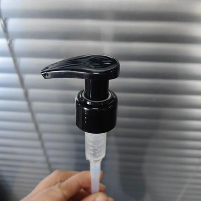 Pompa Losion PP Tutup Berusuk Halus Kepala Pelana Kunci Sekrup Plastik Pompa Losion