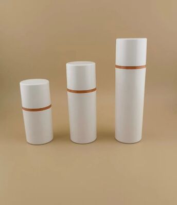 Desain Baru Botol Plastik Portable Brown Tanpa Udara dan Kenyamanan Perjalanan dengan Penutup Putih