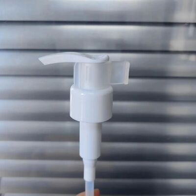 Semua plastik penuh tanpa logam spring pembersih wajah lotion pompa dengan Clip Lock