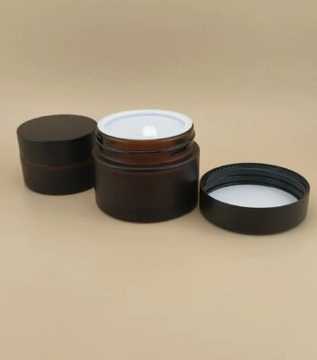 Desain bagus Black Glass Cream Jar dengan tutup sekrup untuk lotion