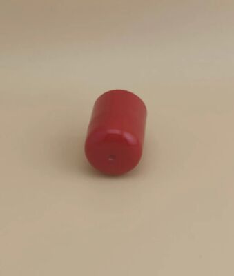 Tutup Plastik Merah Desain Bagus untuk Botol Perawatan Kulit