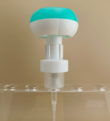 Nice Design Cyan Plastic Bunga Bentuk Bubuk Pompa untuk botol sanitizer tangan anak-anak